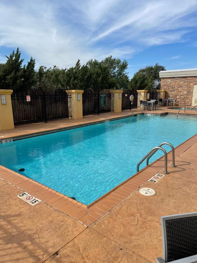 La Quinta By Wyndham Elk City Εξωτερικό φωτογραφία