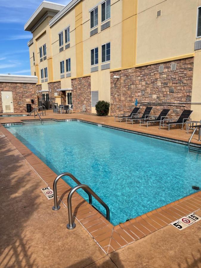 La Quinta By Wyndham Elk City Εξωτερικό φωτογραφία